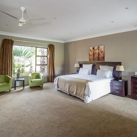 Woodridge Palms Boutique Hotel Swartruggens Екстериор снимка