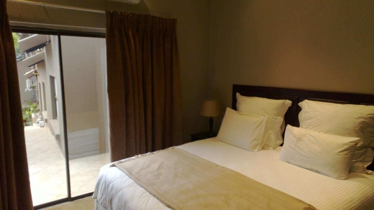 Woodridge Palms Boutique Hotel Swartruggens Екстериор снимка